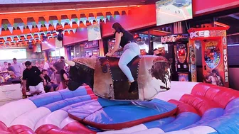 late night mechanical bull riding 18th October 2023♉/montar el toro por la noche ♥️♥️ #3