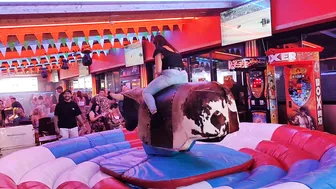 late night mechanical bull riding 18th October 2023♉/montar el toro por la noche ♥️♥️ #5