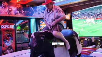 excellent mechanical bull riding February 29th 2024 in Benidorm ♥️♥️♥️♥️ ♉ #6