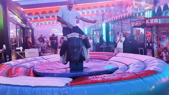 Mechanical bull riding December 8th 2023 in Benidorm Spain ♥️♥️ #9