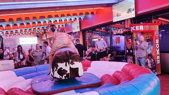 impossible mission to climb this mechanical bull in benidorm October 19th 2023♉ #9