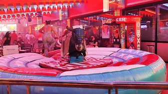 waoo! my friend want to ride the bull in benidorm #5