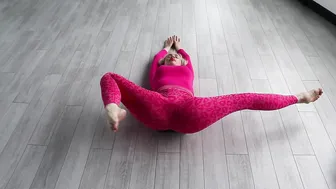 Stretching and Gymnastics — Splits Morning Flow #10