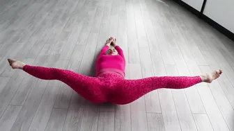 Stretching and Gymnastics — Splits Morning Flow #5