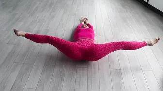 Stretching and Gymnastics — Splits Morning Flow #6