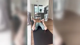 Relaxing Arch Stretching Yoga #4