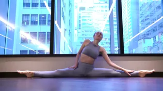Yoga Flow — Splits and the City #5
