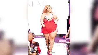 Maggie Applegate Best Moment In Slow Motion | Lingerie Plus Size Fashion Show 2024 #3