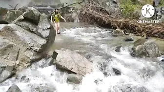 Explore Air Terjun di Tengah Hutan Panorama indah Jauh di Sana #6