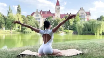 Real Time | Wonderful Yoga Flow in The Park | Deep Relaxation with Mirra #yoga#contortion#stretching #2