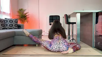 Real Time | Enjoy Your Happy Life with this 10 min Yoga Workout by Mirra #contortion#yoga#stretching #7