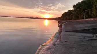 July 2023. Svetlovodsk. Swiming at sunrise. Получится ли выбраться из воды... #2