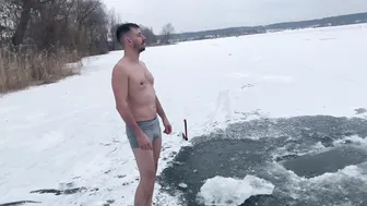 January, diving into ice water with friends. закаливание и моржевание с компанией #8