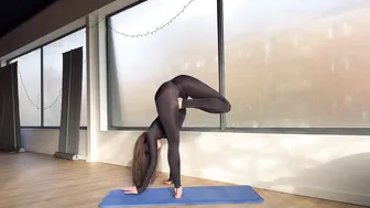 Morning Motivation | Deep Impact Yoga | Enjoy Your Stretching Routine with Mirra #contortion#yoga #9