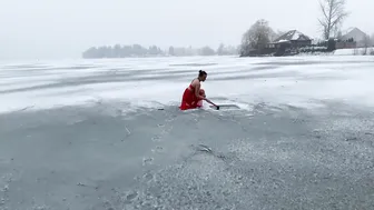 Winter fairy tale, February, dipping into an ice hole. Моржевание, закаливание #5