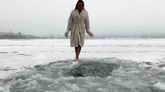 December, +1, swimming in ice water, закаливание, моржевание #2