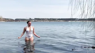 April. Swimming in cold water. Моржевание, закаливание #9