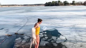 24.03.2022 month of war in Ukraine ♥️♥️♥️♥️ Swimming in ice water #10