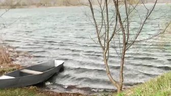 April. Swimming in cold water. Закаливание, моржевание в очень переменчивую погоду #8