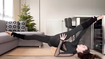 7 min Active Stretch for Legs by Mirra #contortion#yoga#stretching #7