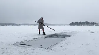 28.01.2022, забавная подготовка проруби получилась в этот раз, моржевание, закаливаниe #2