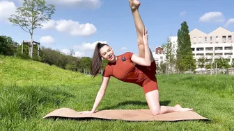 Real Time | Yoga Flow In Nature & Relaxation with Mirra #contortion#yoga#stretching #4