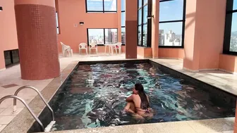 BRINCANDO COM MINHA AMIGA NA PISCINA #8