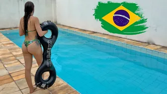 DIA DE PISCINA NO BRASIL (FÉRIAS)