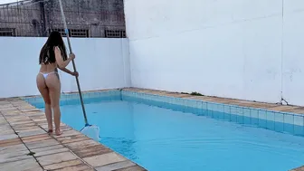 DIA DE LIMPEZA NA PISCINA