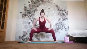 Yoga (repeat these simple exercises after me) #4