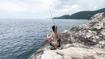 4K SOLO YOUNG GIRL FISHING IN PERFECT ISLAND - ASMR #9