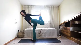 Evening Workout Routine: Quick 1-Minute Basics for Beginnerswith Coco Yoga #3