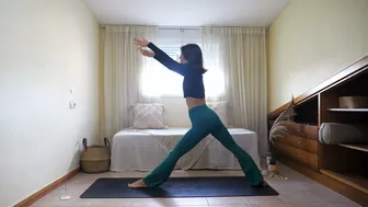 Relax And De-stress With CoCo Yoga! | Strong Back & Hips Yin Yoga Flow with Coco Yoga