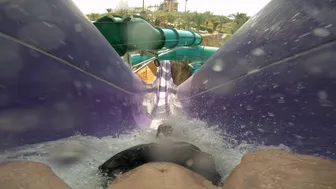 Would You Try This DANGEROUS Water Slide at Dubai Aquaventure Water Park? №4