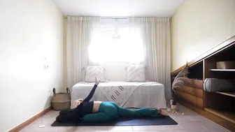 Winter Solstice Yoga: 2-Minute Full Body Flow for Relaxation & Realignment with Coco Yoga #3