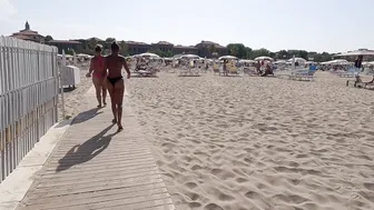 ITALY♥️♥️4K 60FPS Beach Walk, RIMINI Town on the Adriatic Sea, Walking with Bikini Beach Walk #2