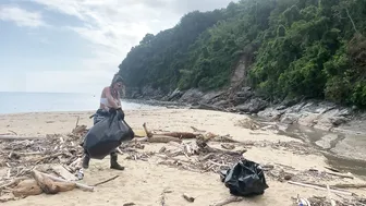 ASMR GIRL COLLECTING WOOD and CLEANING THE BEACH #3