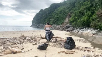 ASMR GIRL COLLECTING WOOD and CLEANING THE BEACH #9