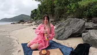 BRAZILIAN GIRL ON A SECRET BEACH - ASMR #5