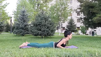 Yoga next to the garden brings a sense of relaxation, Coco yoga, basic practice #7