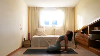 Unlock Inner Harmony: Energize Your Day with Home Yoga ????with Banana Yoga