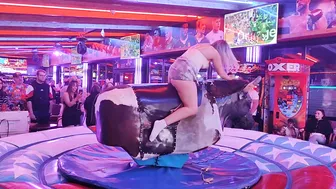 Mechanical bull riding February 28th 2024 made in Spain ♥️♥️♥️♥️♥️♥️ #6