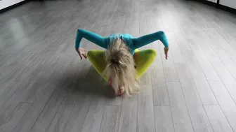 Stretching and Gymnastics — Splits with Yoga Band #4