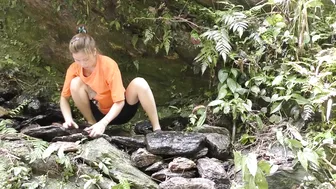 Bushcraft Trips - Camping, Create fish traps in the stream, survival in the forest, relax in nature #9