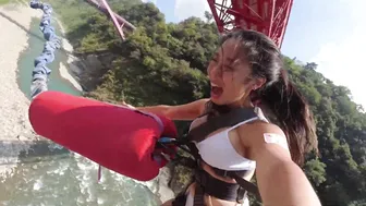 穿比基尼高空彈跳♥️♥️Bikini Bungee Jumping #7