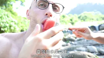 在台灣野溪游泳和品嘗美味的俄羅斯烤肉 | Swimming Delicious Russian BBQ In Wild Creek In Taiwan #9