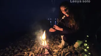 Solo Girl Bushcraft, Camping alone by the sea, cooking and accommodation. #10