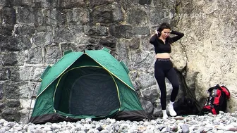 Solo Girl Bushcraft, Camping alone by the sea, cooking and accommodation. #4