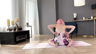 Home Yoga with Daily Sweet #9