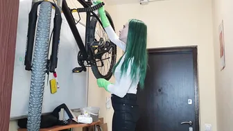 Cleaning the Dirtiest Bicycle with New Rubber Gloves! #8